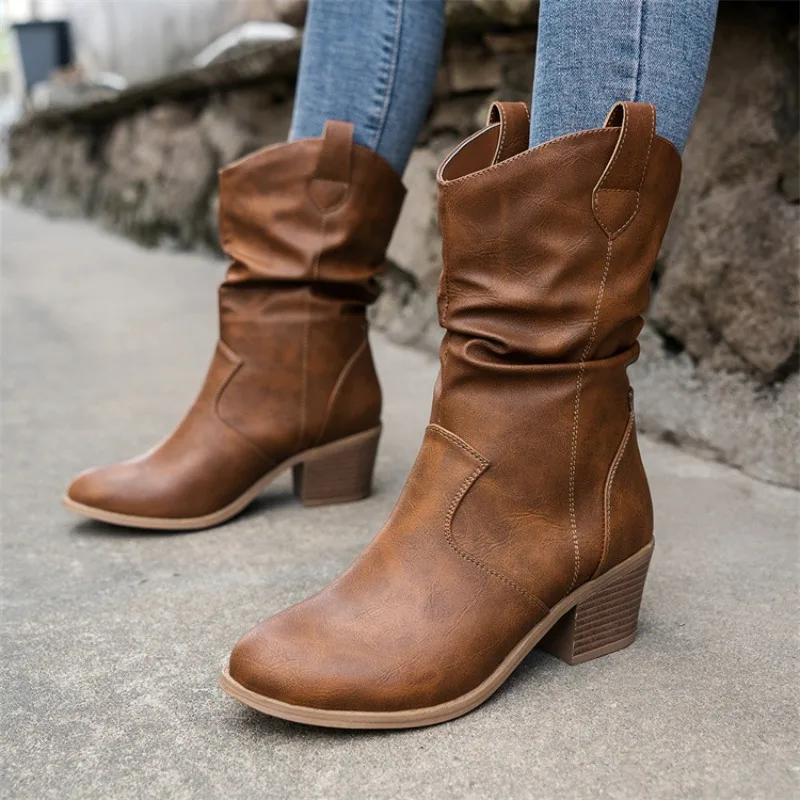 Fashionable Women's Denim Boots Medium High Heel Western Style Boots With Scrunch One Foot In Step Mid Level Boots For Summer
