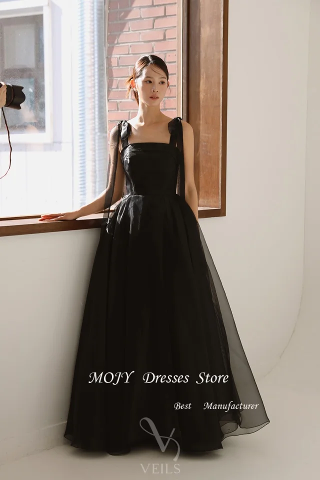 فساتين زفاف موجي بسيطة من الأورجانزا على شكل حرف A لالتقاط الصور الكورية بطول الأرض فساتين العروس بأشرطة سباغيتي طيات مخصصة