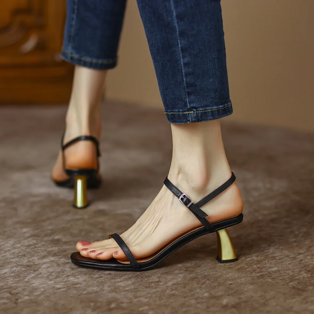 Premium Suede Leather Surface Thin Cross Strap Slingback Mules Women Square Toe Slip On Kitten Heel Non Slip Sole Ladies Sandals