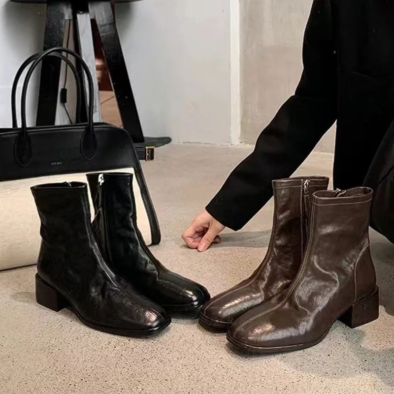 

Женские сапоги Корейские короткие сапоги в стиле ретро с квадратным носком Женские узкие сапоги Короткие сапоги Однотонные сапоги на толстом каблуке