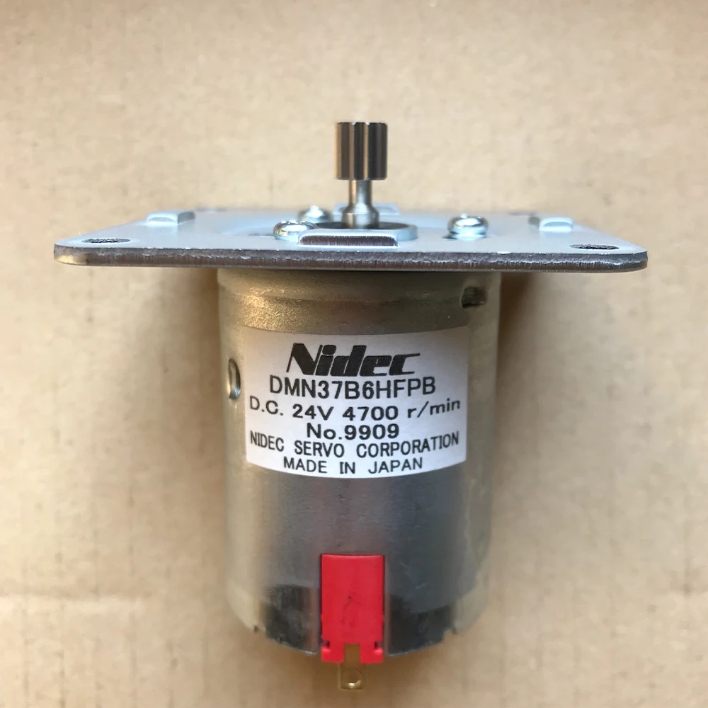 

Япония Nidec Servo Micro DC Матовый двигатель с высоким крутящим моментом DMN37B6HFPB
