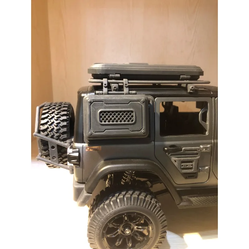 

MN128 Side Box Side Package Custom Rc Car Decorative Parts for 1/12 Rc Rock Crawler Truck Upgraded and Modification Accessories