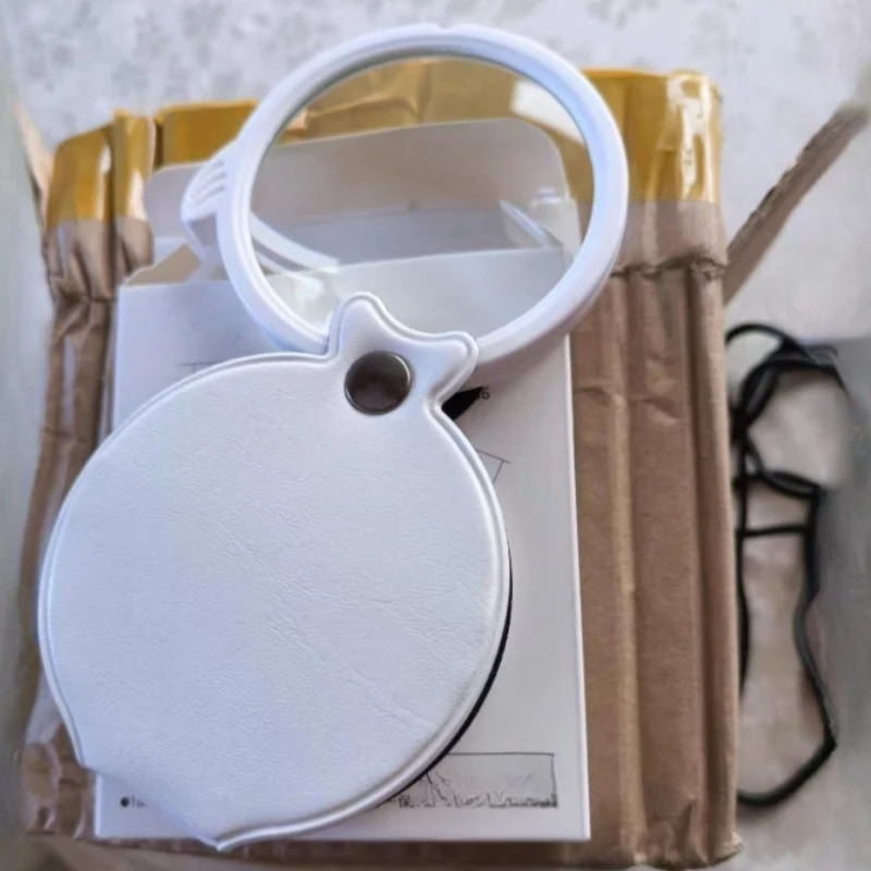1PCS HD Portable folding Magnifying Glass Neck-worn Magnifier Helping Hands Reading Loupe