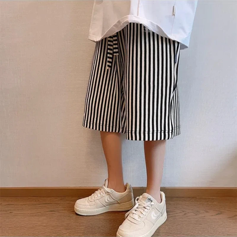 High Street Elastic Waist Striped Loose Five Quarter Pants Summer New All-match Youth Casual Shorts Vintage Fashion Men Clothing