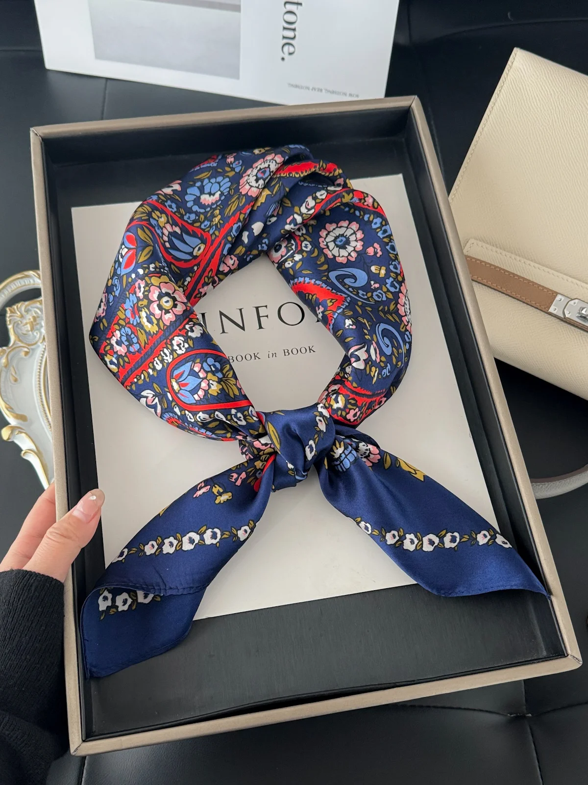 retrohazelnut-flower00-silk-genuine-silk-large-scarf65cm-k-blue-heart-flower-scarfele-versatile-spring-summer
