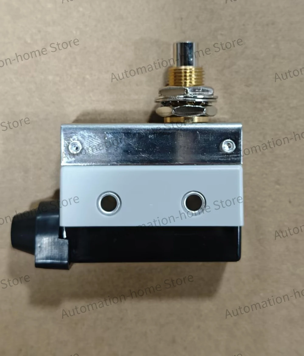 Brand New Original XCJ110C Limit Switch Metal Plunger Direct-Acting Type Fast Delivery