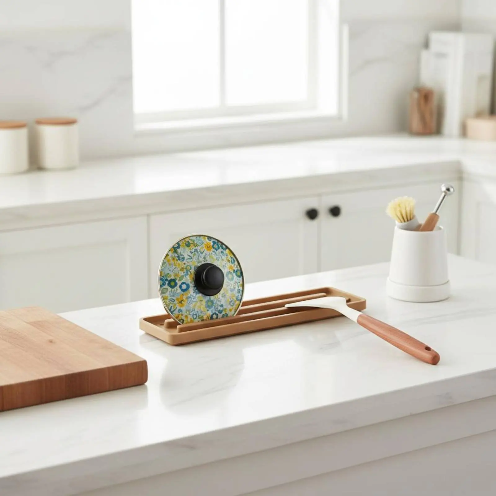 Pot Cover Organizer Stand Space-Saving Pot Lid Holder Lid and Spoon Rest Easy to Clean Cutting Board Draining Mat Stable Design