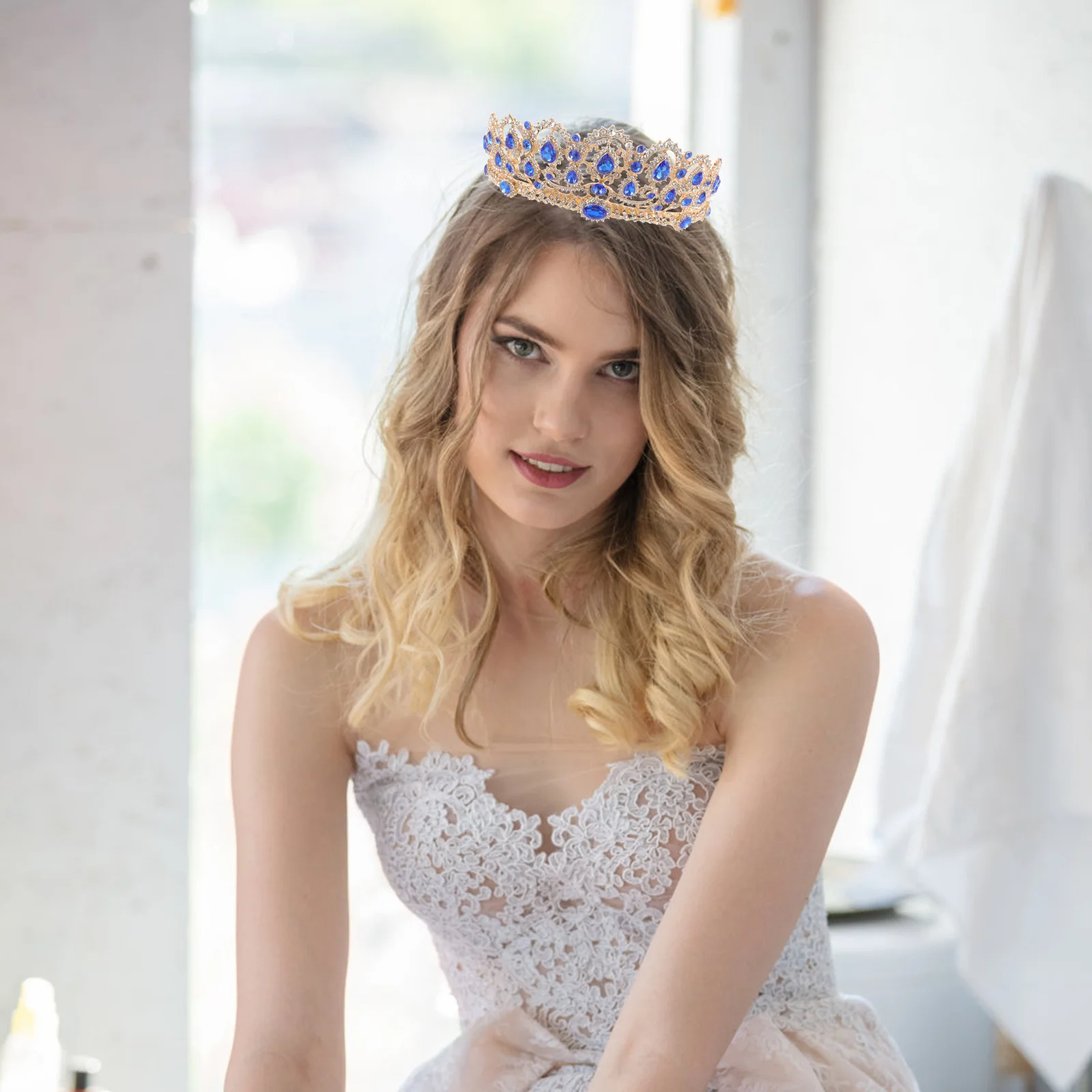 

Water Drill Crown Hair Tiara Bridal Headdress For Women Party Wedding Dress Up Accessory Crown