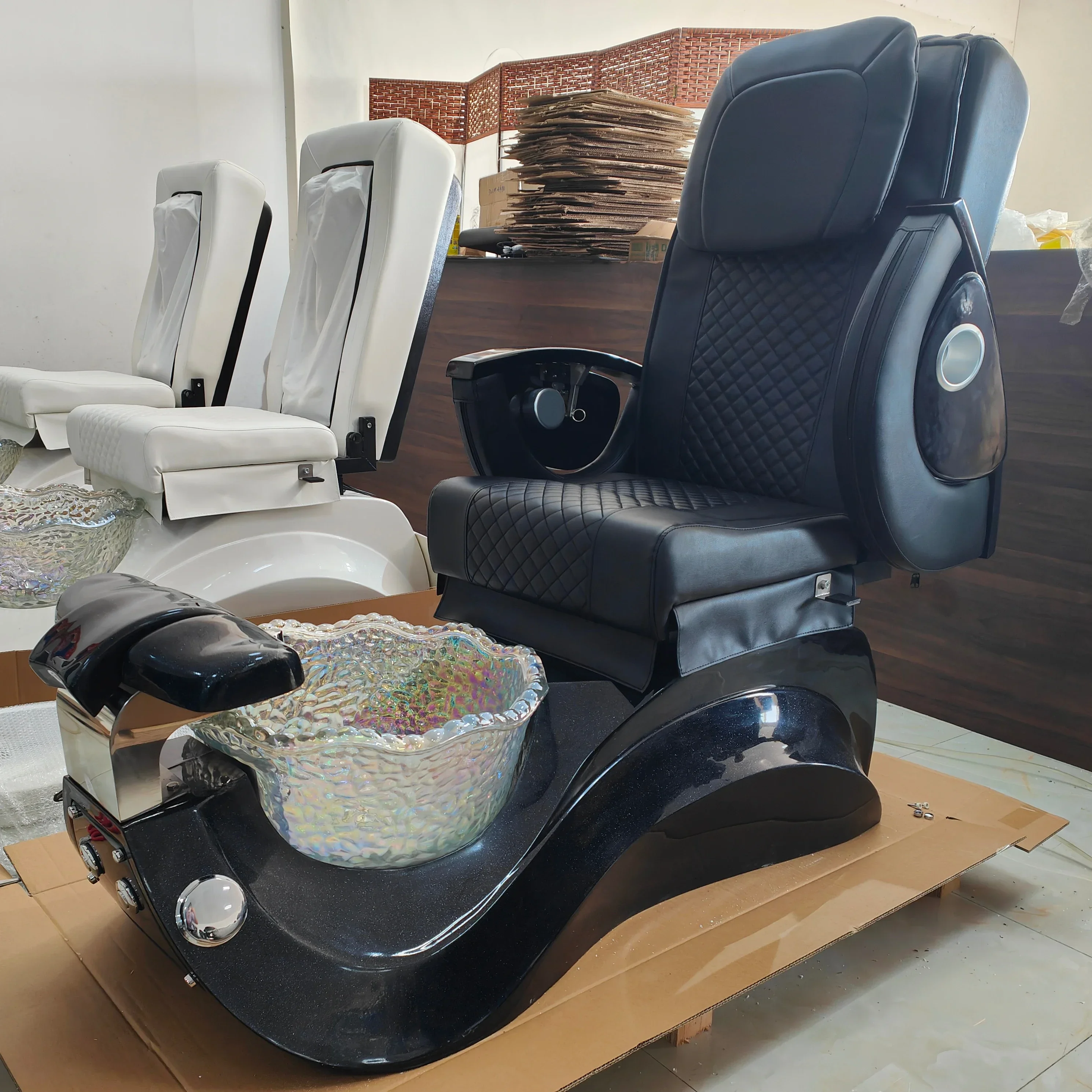 Corona Factory Direct Sale Luxury Nail Salon Equipment Pedicure Manicure Chair Foot Spa Massage Chairs for Sale US Warehouse