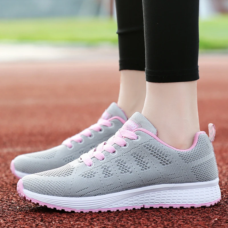 Baskets plates vulcanisées pour femmes, chaussures de marche à la mode, grande taille