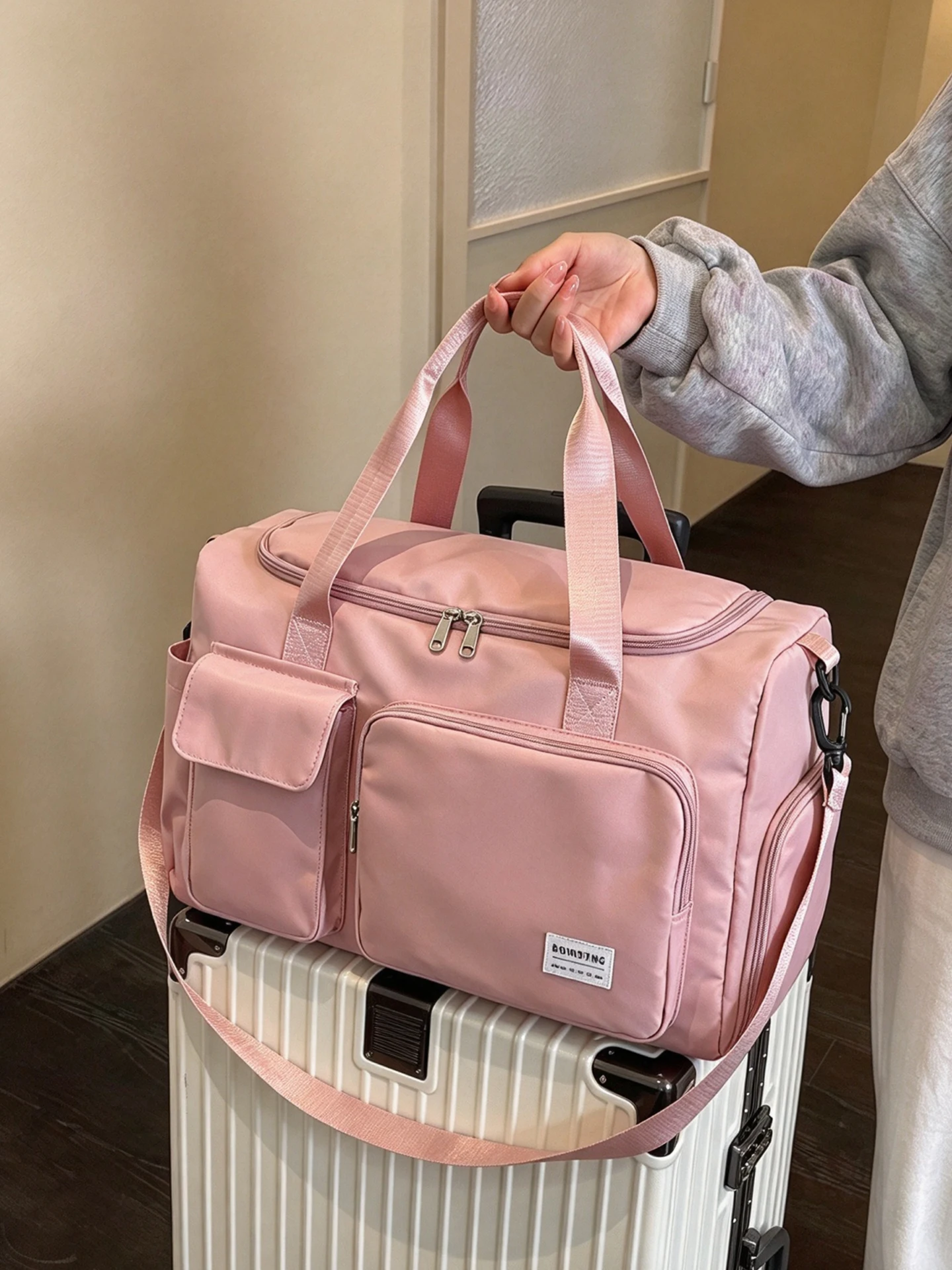 fashionable-large-capacity-ladies-travel-bag-handheld-suitcase-for-short-business-trips-and-outings-lightweight-check-in-bag