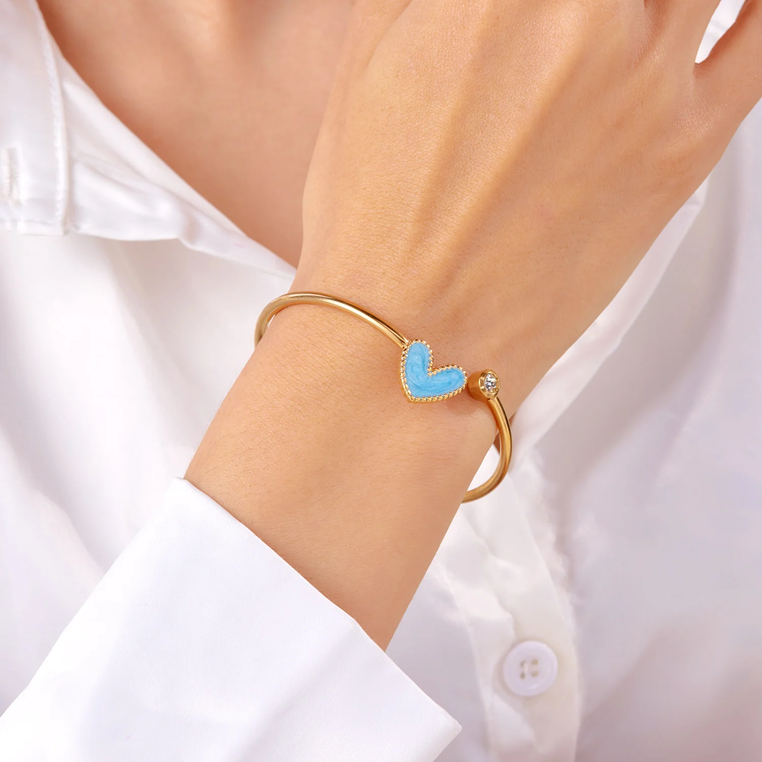 Neue Trendy Vergoldete Einfache Herz Manschette Armreifen für Frauen Hohe Qualität Edelstahl Kristall Armbänder Wasserdicht Schmuck – Detail 10