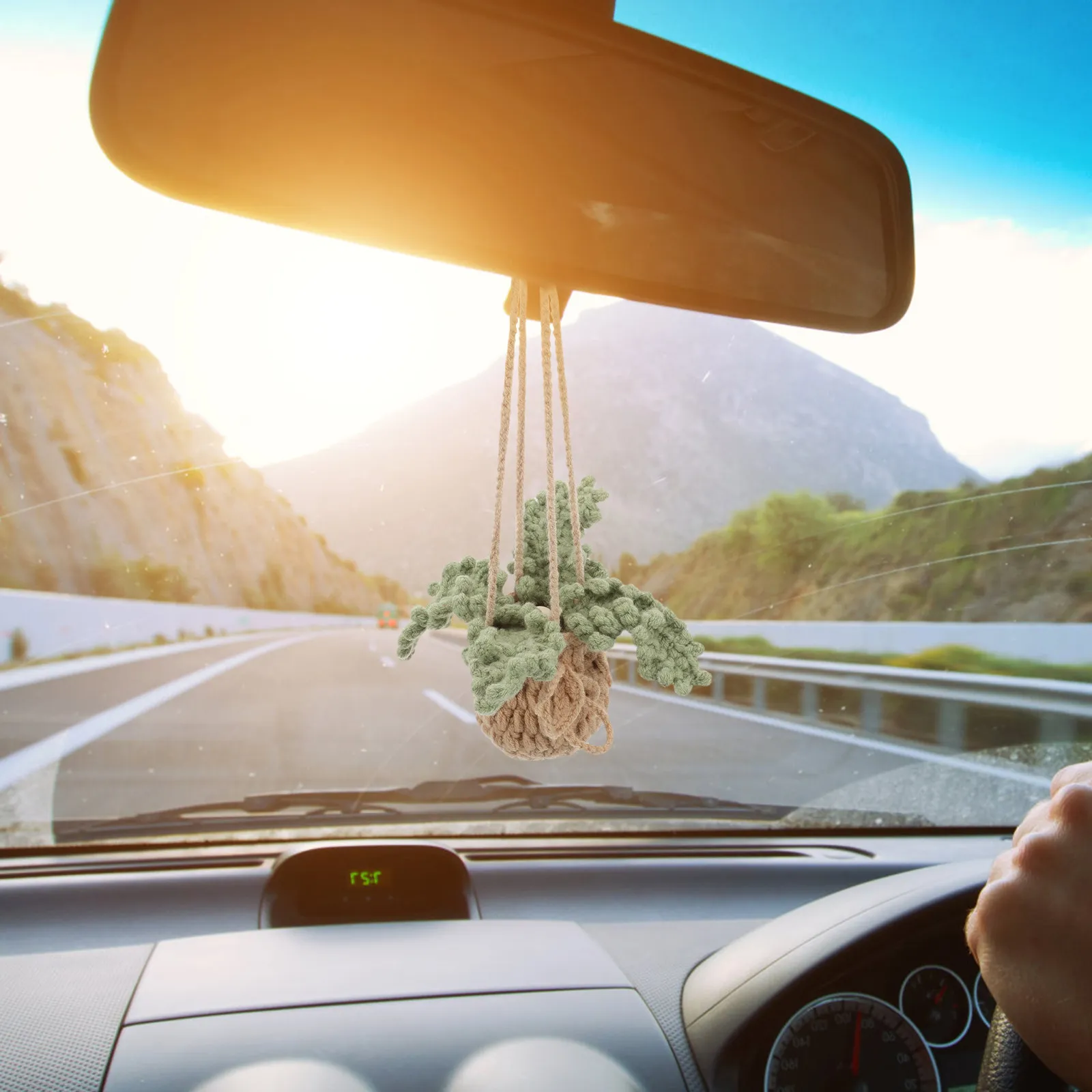 

2Pcs Creative Crochet Hanging Plant for Car Rearview Mirror Lightweight Knitted Basket Flower Ornament Car Interior Decoration