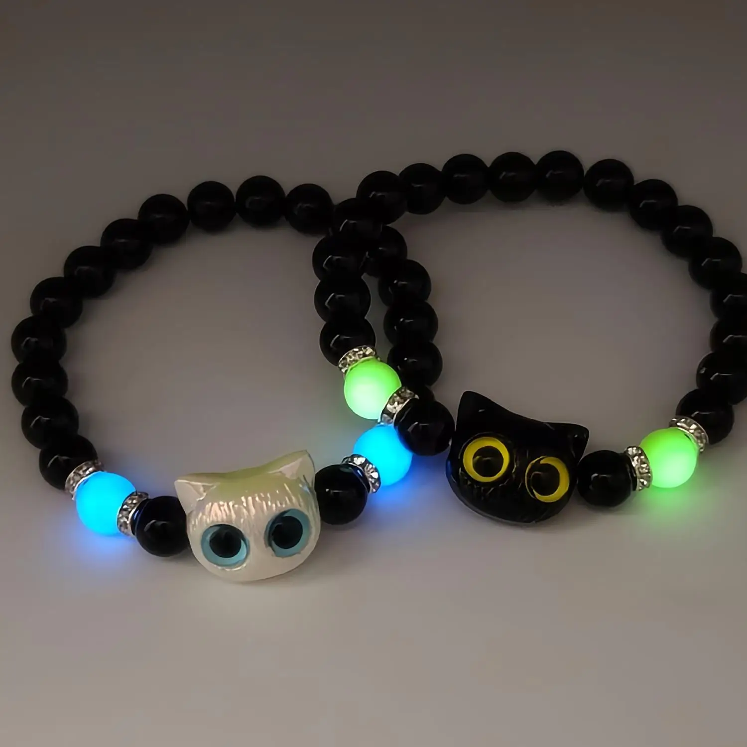 Cute Big Eye Cat Bracelets Glow-In-The-Dark Bracelet For Women Men Fashion Beaded Hand Chain Friendship Couple Bracelet Jewelry