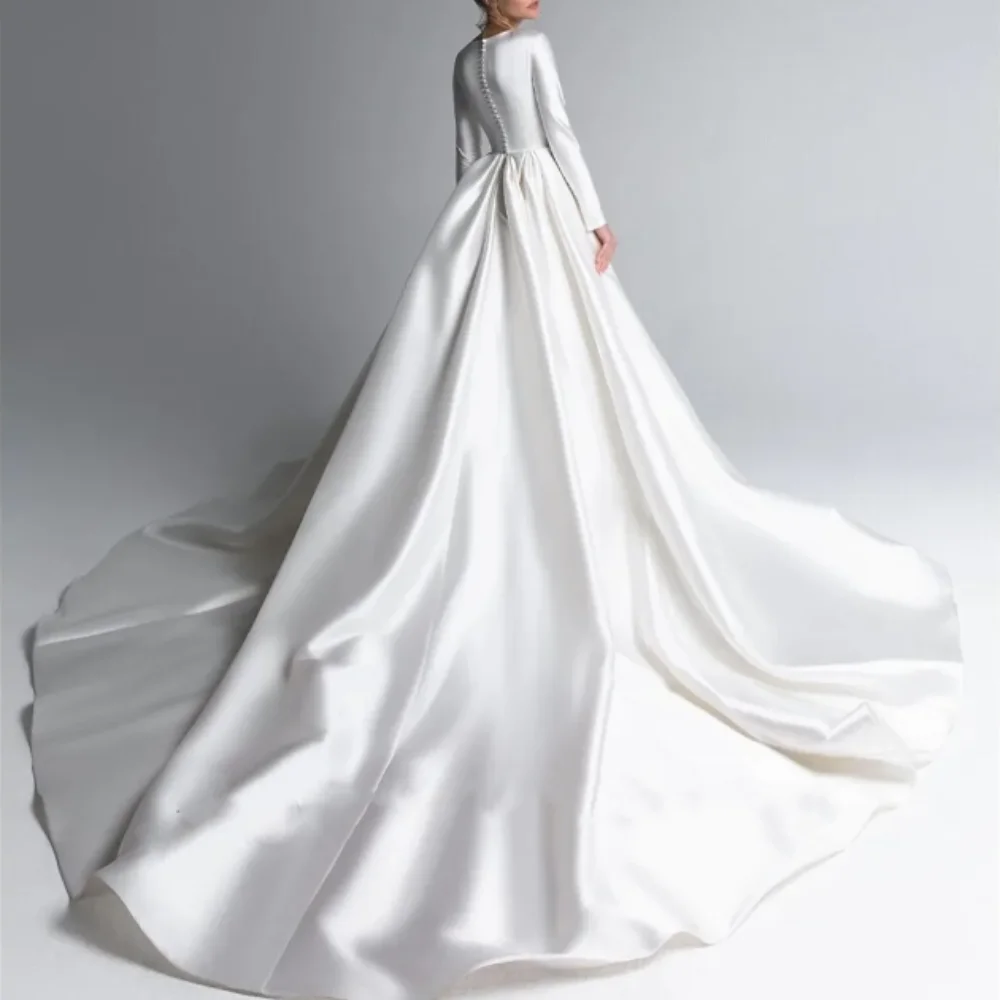 Modest Long Sleeves A Line Wedding Dresses Lace Appliqued Sweep Train Plus Size Wedding Bride Gown vestido de novia Customized