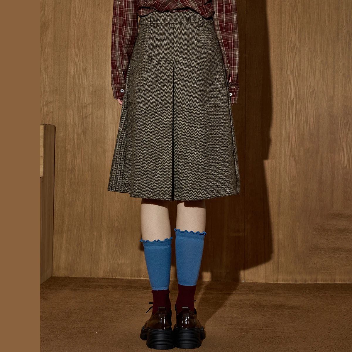 2025 الشتاء المرأة البريطانية خمر السترة مجموعة الصوف مزيج سترة تويد مطوي تنورة Preppy الأكاديمية سميكة الدافئة مكتب فستان