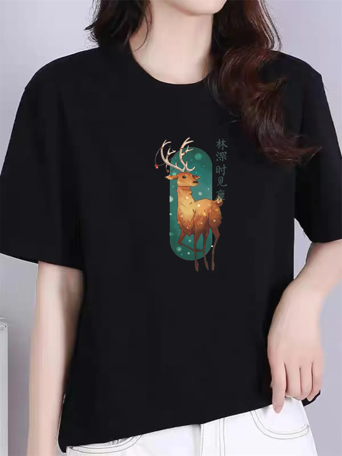 

Футболка с короткими рукавами в китайском стиле в национальном стиле! Принт китайских иероглифов с дизайном оленя, простой и универсальный повседневный топ, черный модный стиль для мужчин и женщин