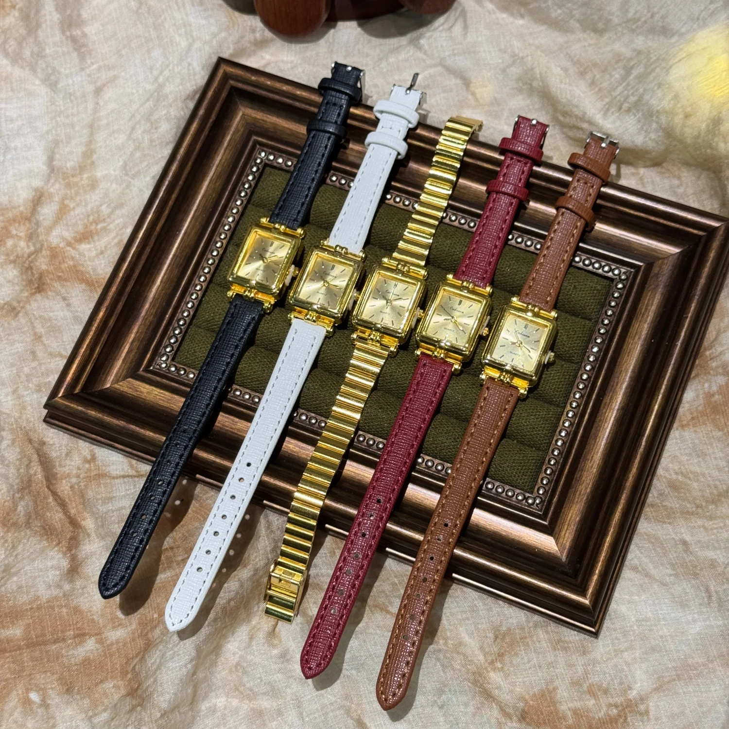 عادية رقيقة حزام من الجلد النساء الساعات المألوف ساحة الهاتفي ساعة كوارتز السيدات ساعات المعصم الإناث ساعة هدية Reloj Mujer