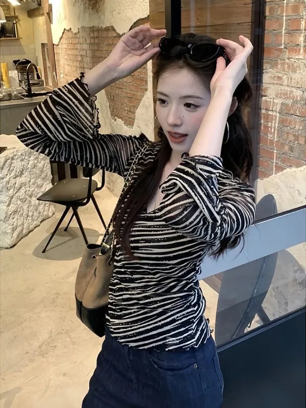 플러스 사이즈 슬리밍 블라 스트라이프 롱 슬리브 티셔츠 여성용 가을 패셔너블 허리 조임 탑 고급스러운 느낌 출퇴근룩