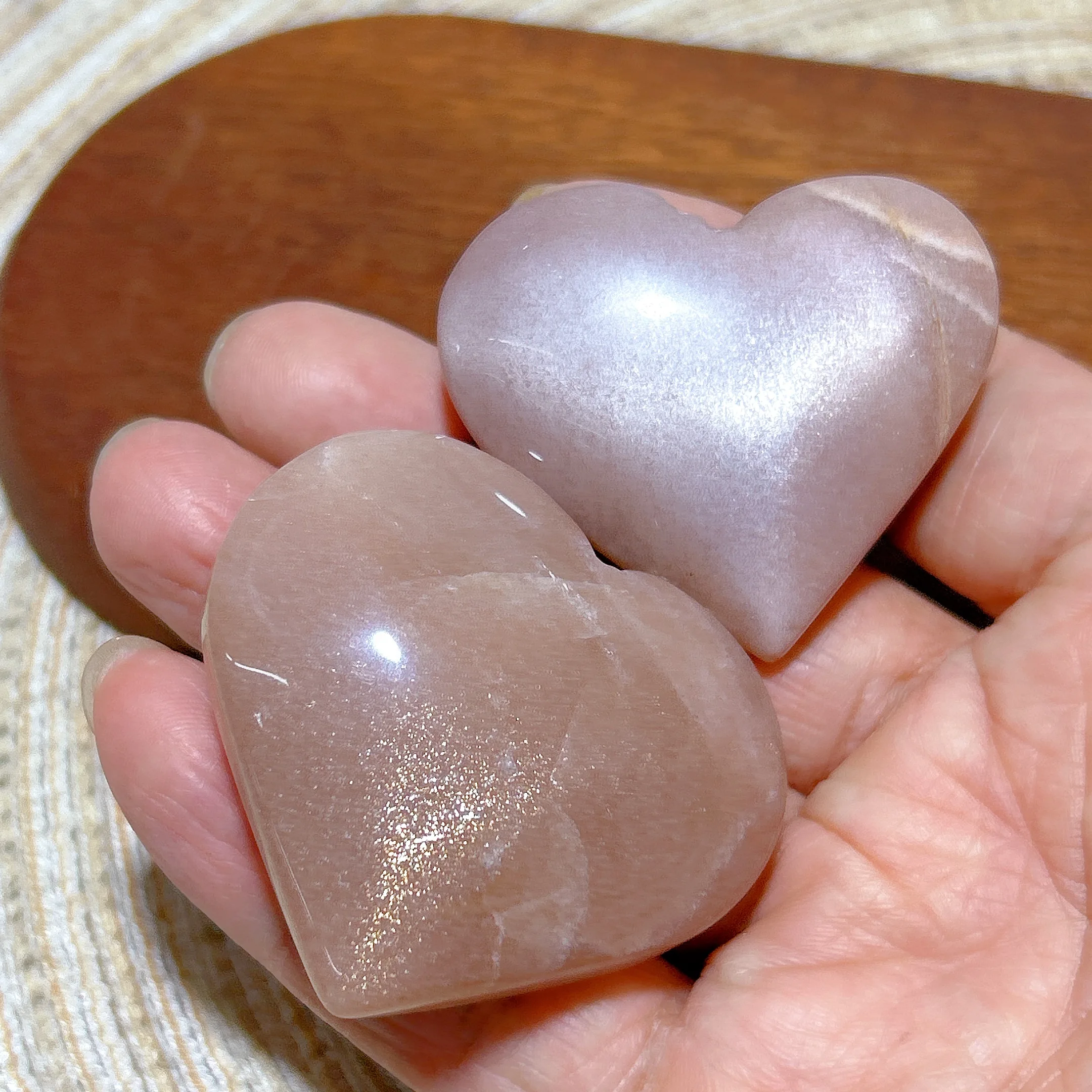 Healing Natural Crystal Sunstone Mixed Peach Moonstone Heart Rainbow Flashy Gemstones Energy Mineral