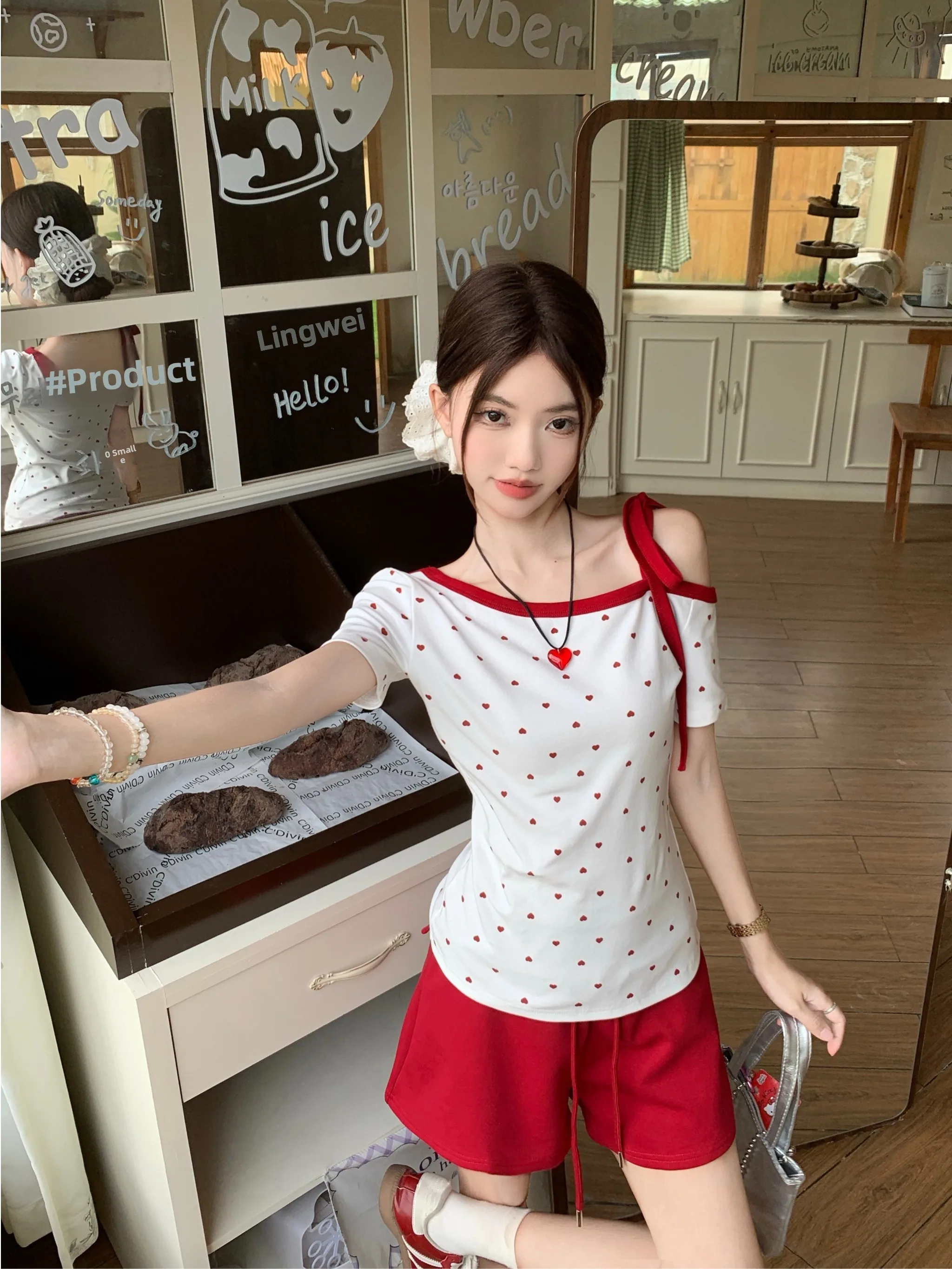 

Korean Style Print Drawstring Short Pants Women's Set Spring Summer New Love Heart T-Shirt And Red Shorts Two-Piece Suit