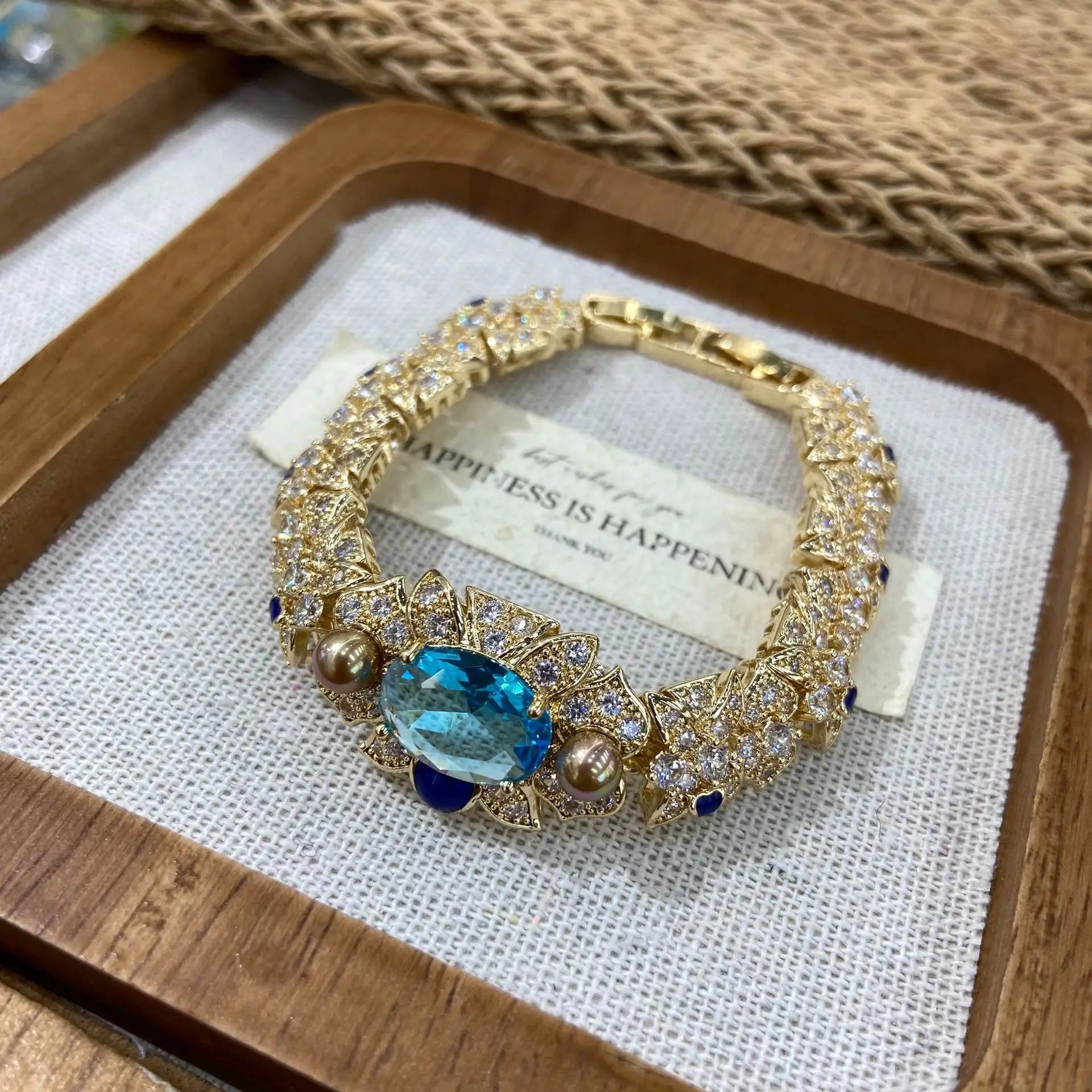 Vintage Pearl Flower Bracelet Luxury Handmade Zircon Bangle Jewelry Accessories Banquets Birthday Gifts for Women