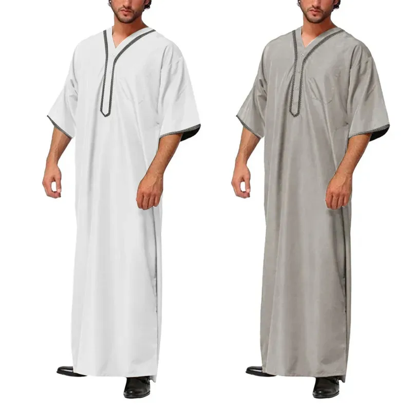 Hombres musulmanes Jubba Thobe Stand Collar Kaftan árabe islámico Color sólido botón Kimono bata media camisas de hombre musulmán saudí