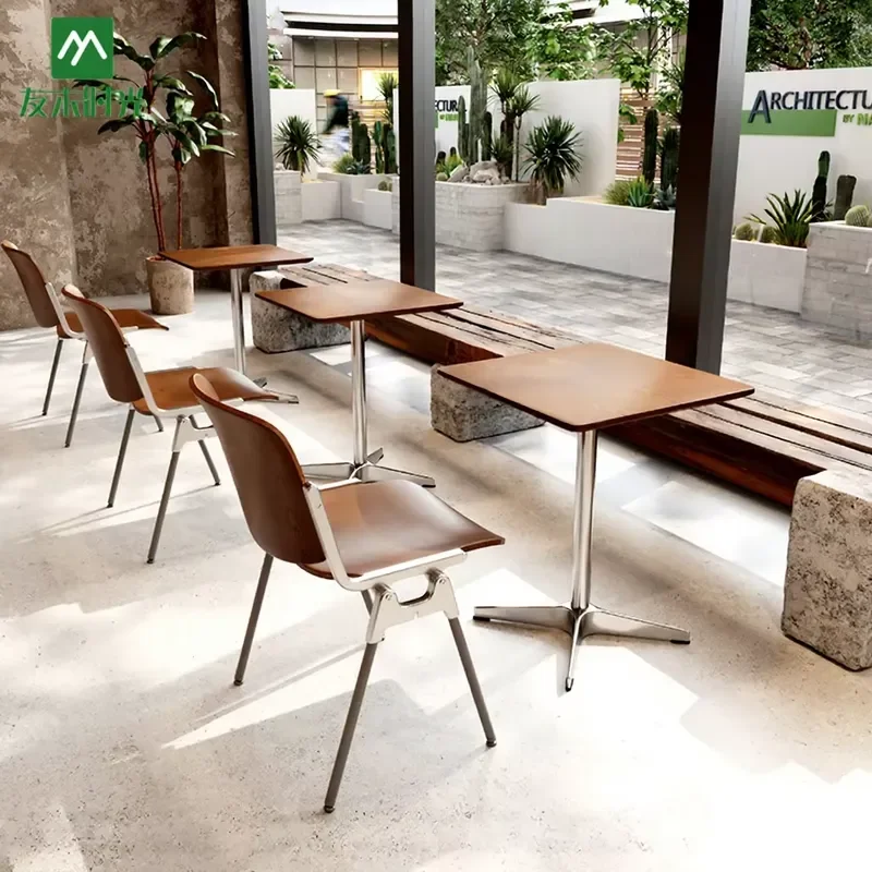 Industrial-Style Coffee Shop Table and Chair Set Restaurant Metal Frame Chairs Suitable for Commercial Restaurant Furniture