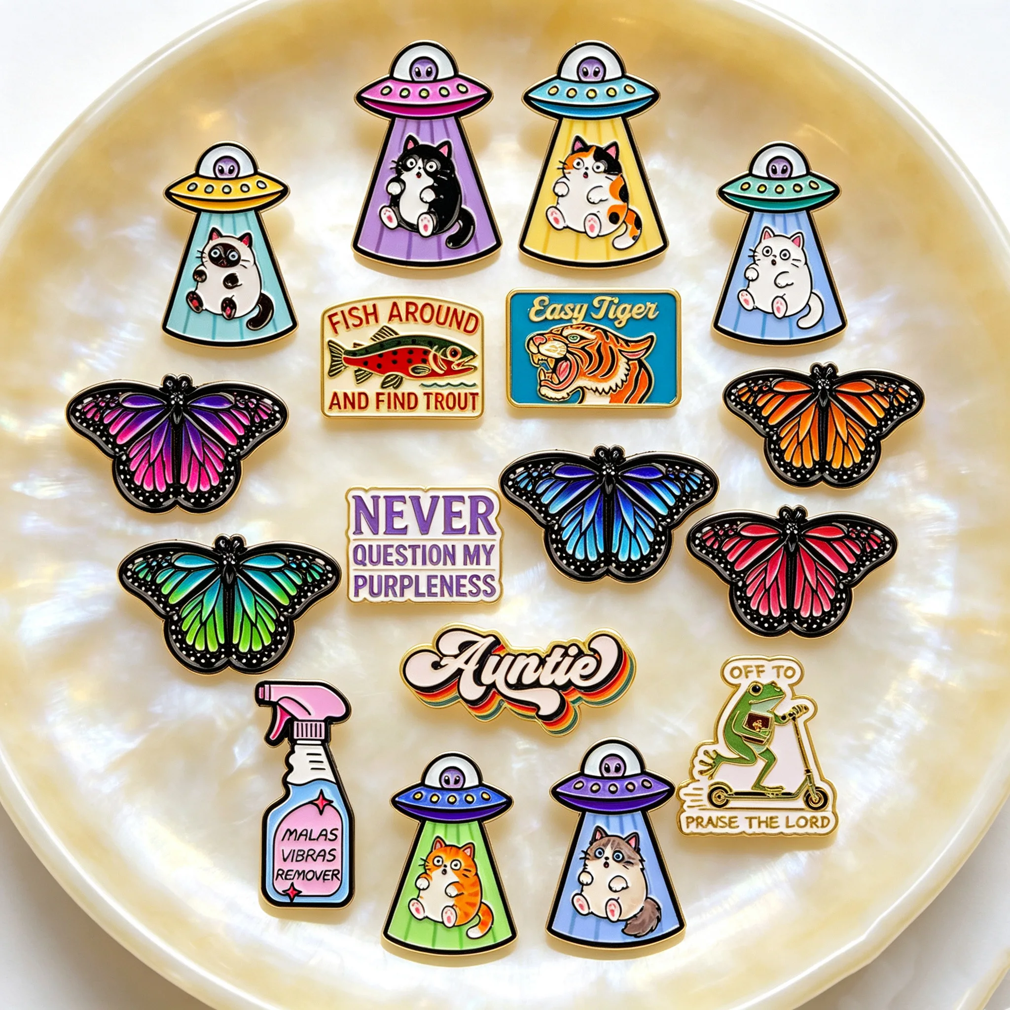 Kawaii Style Enamel Pins Funny Text Phrase UFO Cat Butterfly Wild Animal Lapel Badge Jewelry Brooch for Clothing Bag Backpack