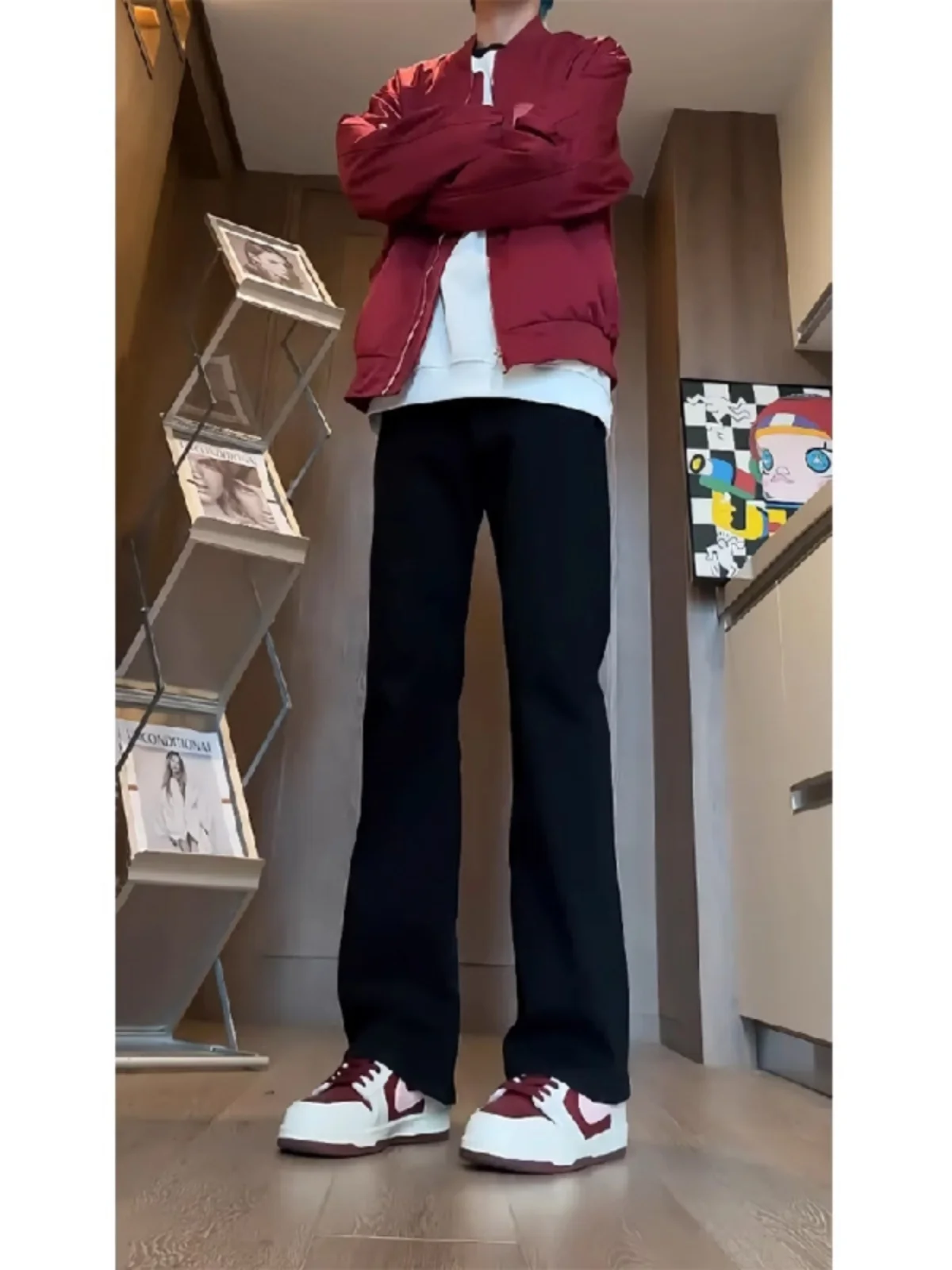 

Мужские летние джинсы Slim Fit Micro Flare из тонкого эластичного чистого черного мягкого денима с эффектом удлинения ног, с низкой посадкой, длинные брюки