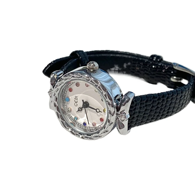 2025 New Elegant Ladies Watch Light Luxury Retro Premium Belt Student Waterproof Quartz Watch Birthday Gift
