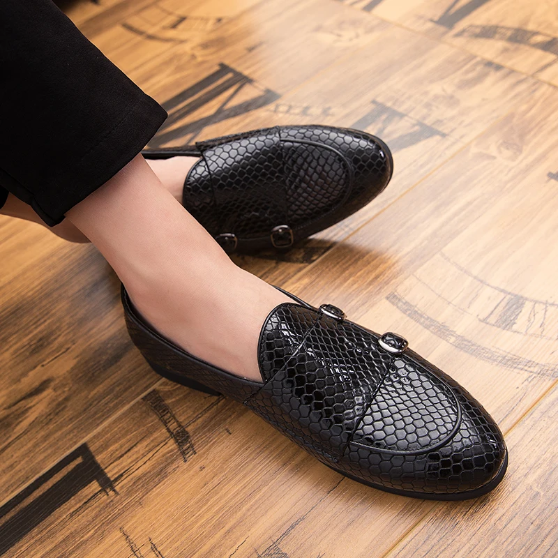 أحذية رجالية عصرية كاجوال بقدم واحدة مع أنماط منسوجة قابلة للتنفس على الطراز البريطاني متعددة الاستخدامات وعصرية