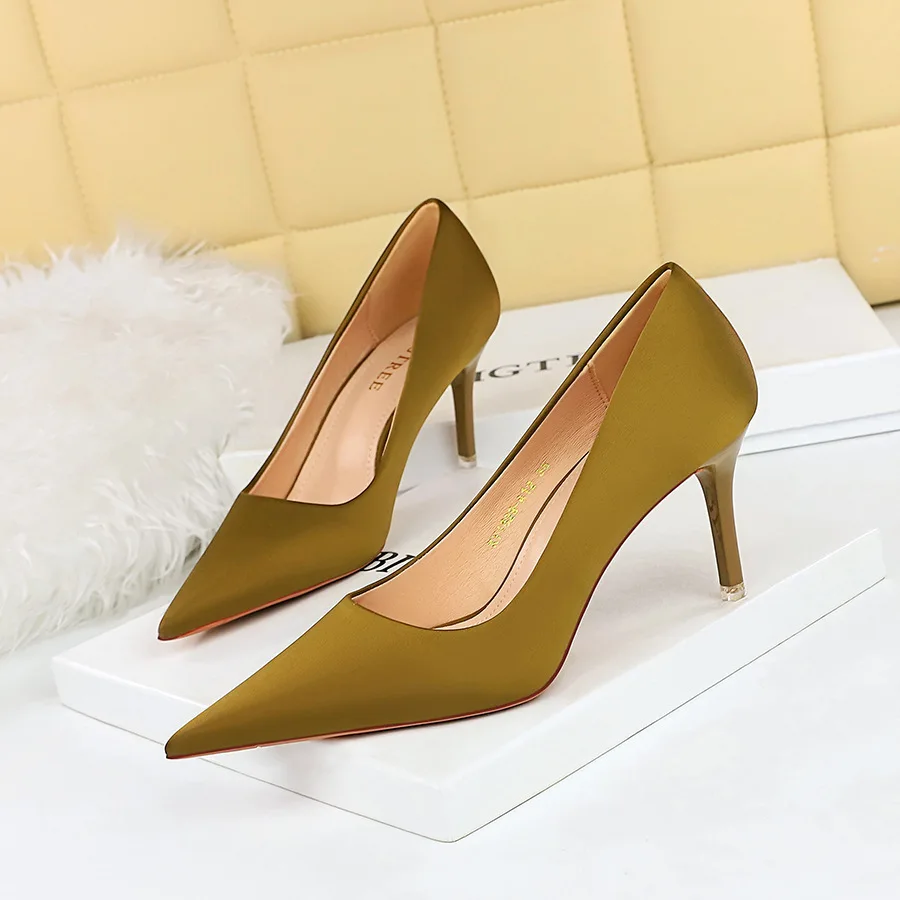 

Fashion Simple Versatile Women's Singles Shoes Thin High Heel Shallow Mouth Pointed Spring Autumn Silk Satin Women Pumps