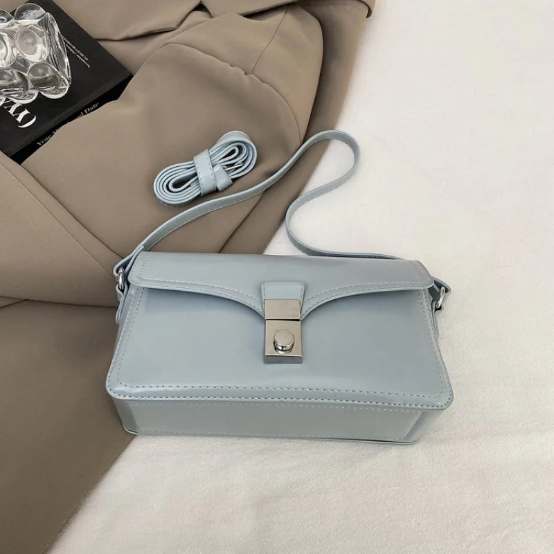 

Luxury Women's Tote Bag Premium Leather Crossbody Shoulder Handbag Elegant Designer Purse Classic Accessory
