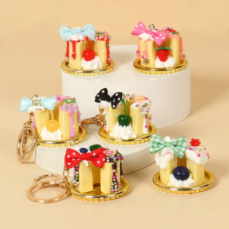 

Artificial Cream Cupcake Mousse Strawberry Fruit Cake Dessert Model Kitchen Scene Keychain Simulation Decorations Home Decor