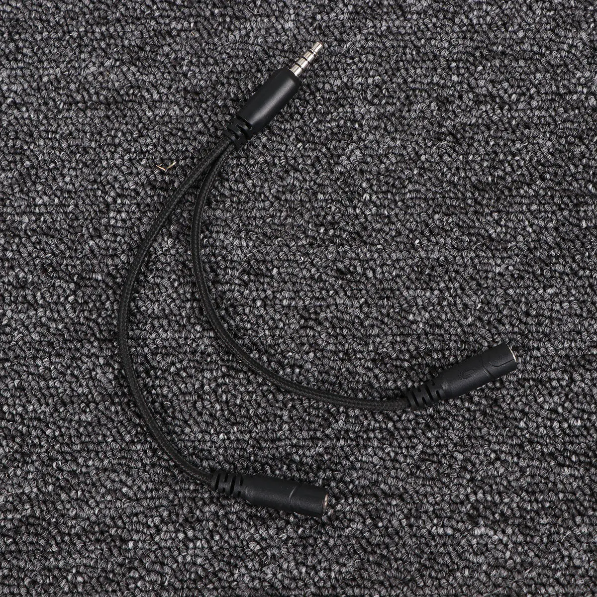 

2 in 1 3.5mm Headset Splitter Female to Dual Male Audio Mic Y Cable Adapter for Pc Laptop Chat Programs Audio Mic Splitter