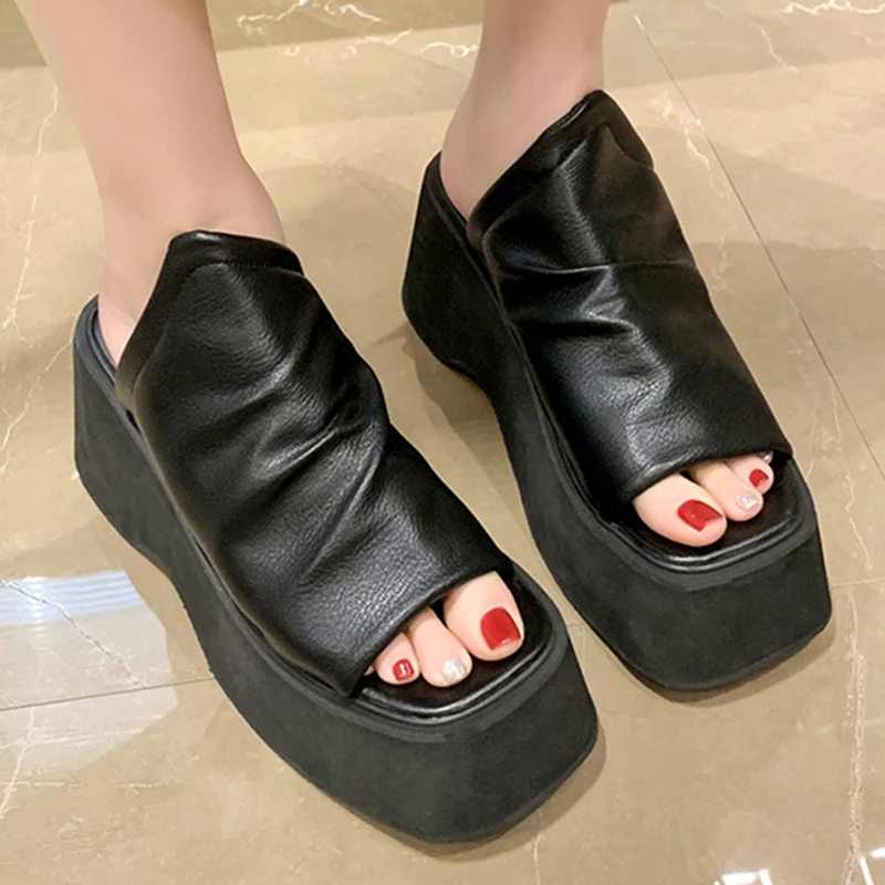 Summer Women Slippers 8CM Platform Non-Slip Sandals Wedges Shoe Outdoor Clogs Fashion Design Beach Vacation Slipper Casual Shoes