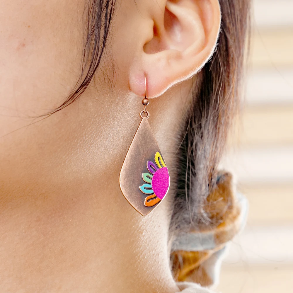 Vintage Distressed Copper-toned Floral Earrings Geometric Statement Hammered Dangle Metal Earrings Daily Wear Party Accessories