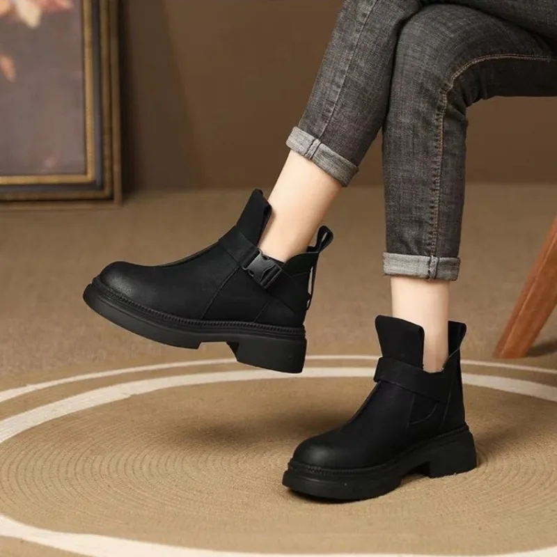 Motorcycle Boots Women Spring Autumn Single Boots Autumn Winter Short Leather Manton High Heels Retro British Style Flat image 5
