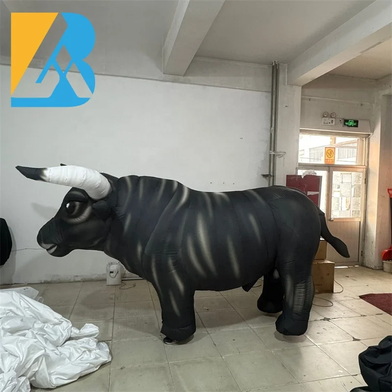 Customized Carnival Parade Giant Inflatable Cow Costume for City Festivals