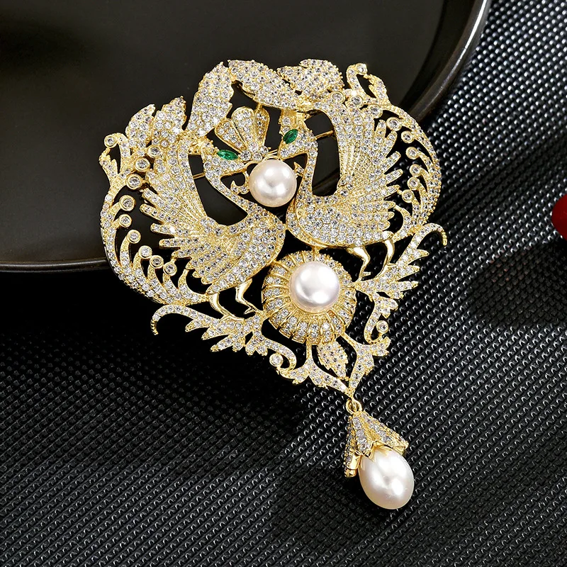 Retro Palace Elegance Zircon Brooch Pins Temperament Natural Freshwater Pearl Tassel Bowknot Pin and Brooch Jewelry Accessories