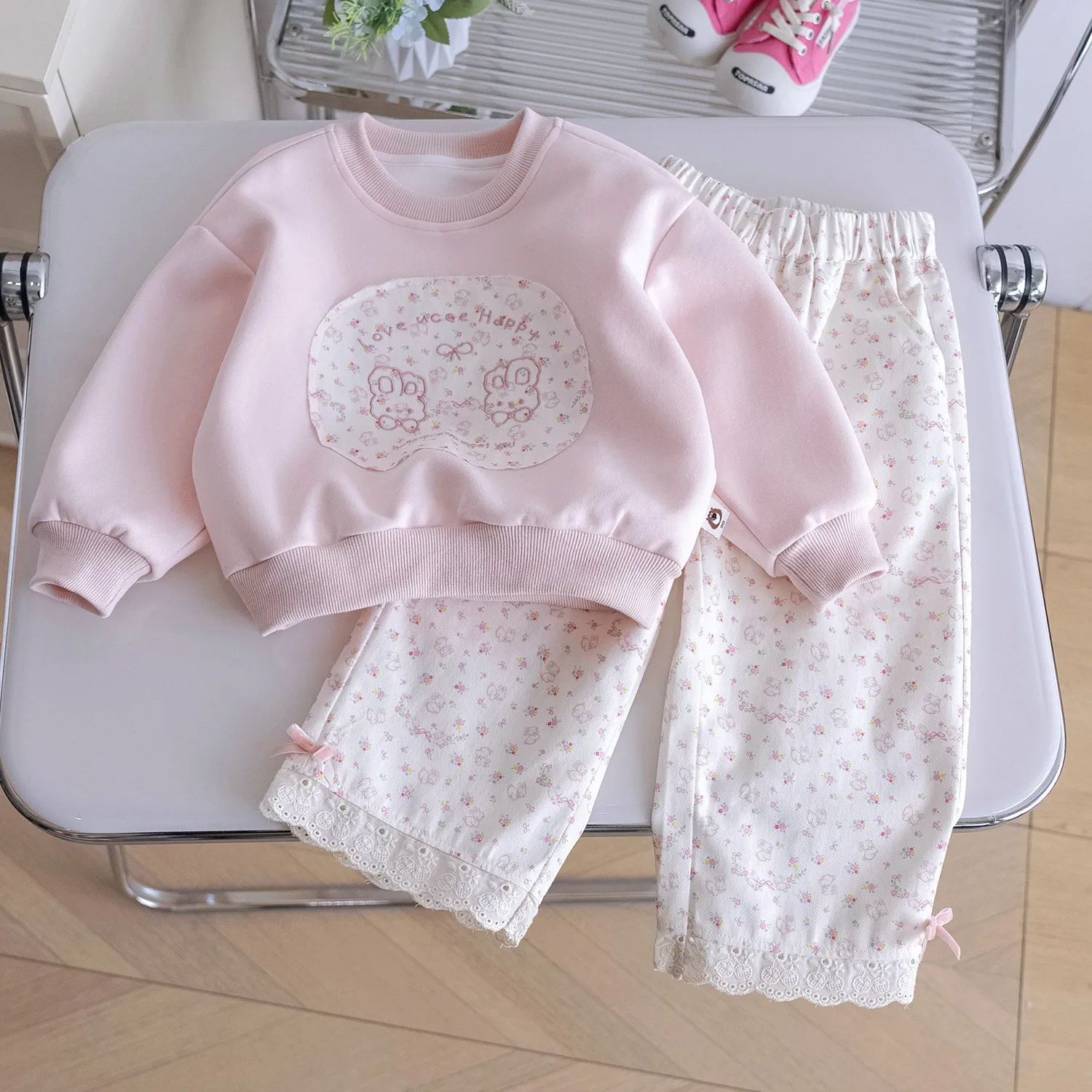

Girls' Cartoon Set Fashionable Spring Clothing Casual Rabbit and Floral Print Baby Girl Set Sweet and Cute Two-Piece suit