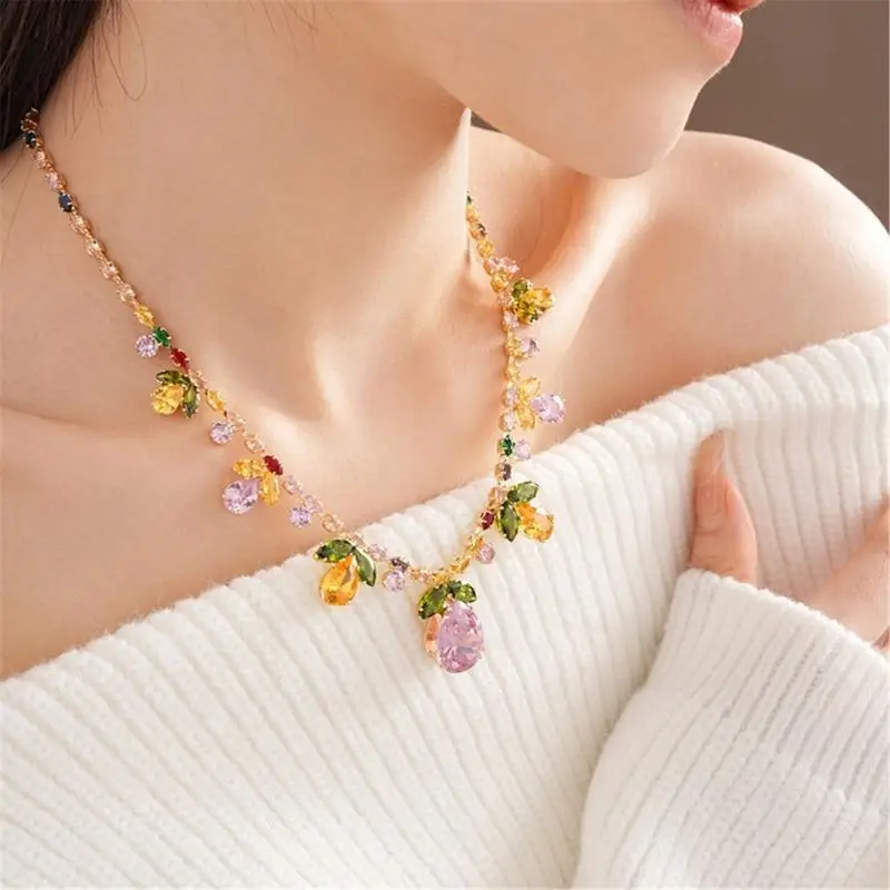 A52E الحديثة زركونيا دمعة ليف طقم مجوهرات خفيفة الوزن زركونيا ليف قطرة قلادة أقراط مجوهرات الزينة للحفلات