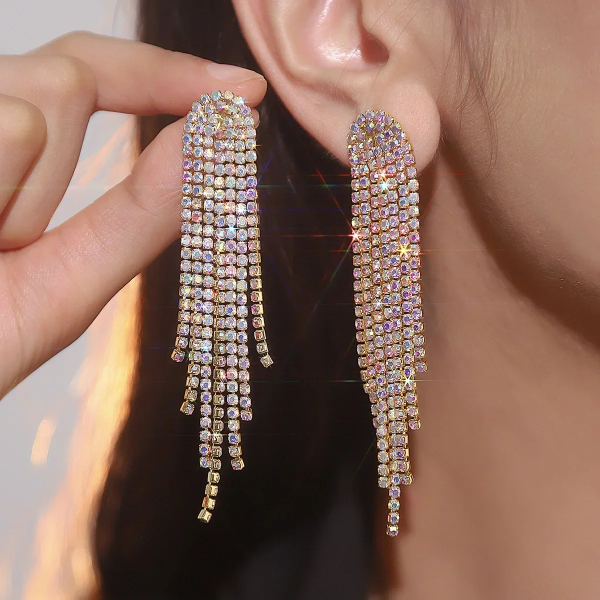 Classic Shiny Clip on Earrings Ladies Exaggerated Long Tassels Colorful Rhinestone Earrings Wedding Jewelry Серьги