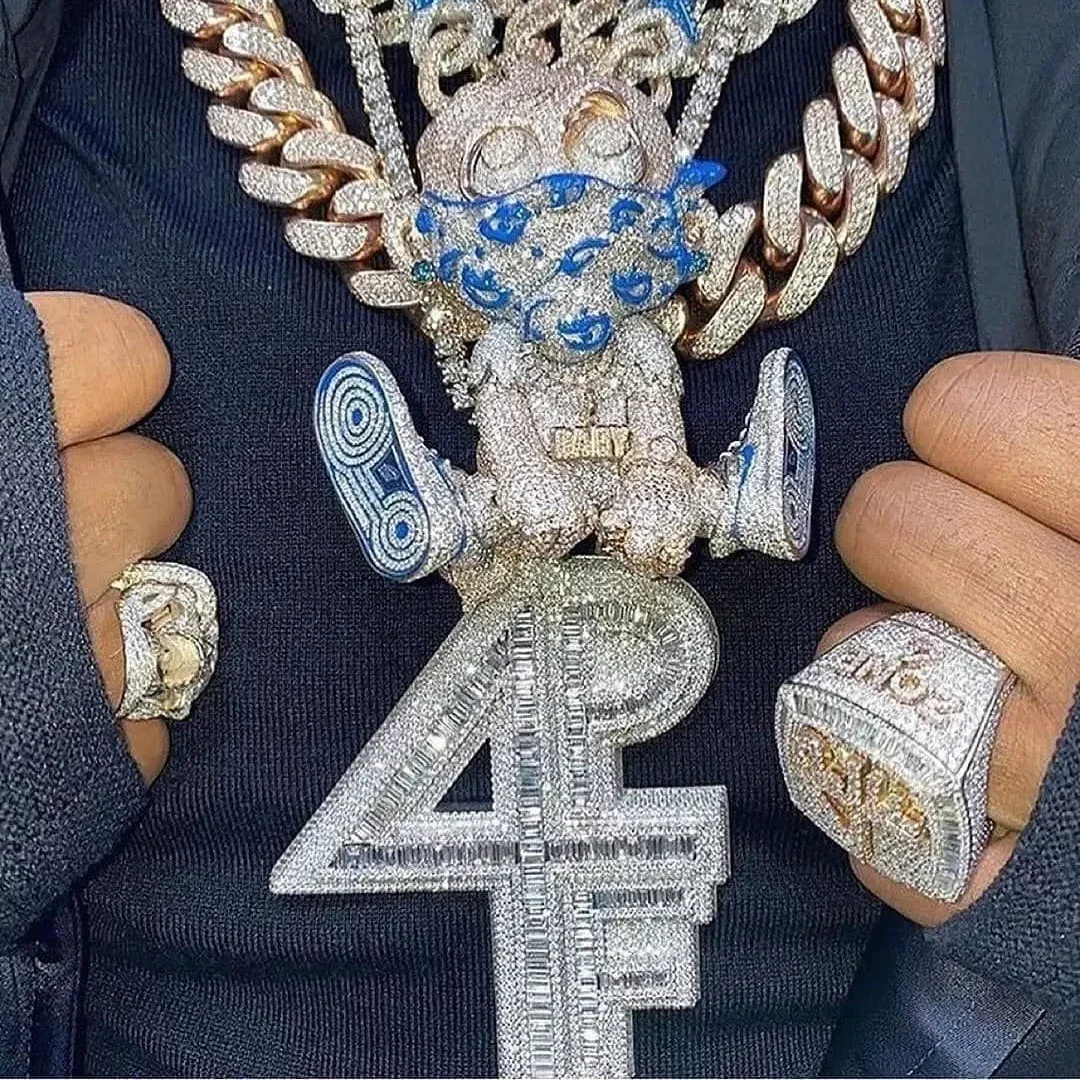 

2025 New Iced Out Bling Micro Paved Rectangle Round 5A CZ Rock Punk Boy 4PF For Pocket Full Hip Hop Men Pendant Necklace Jewelry