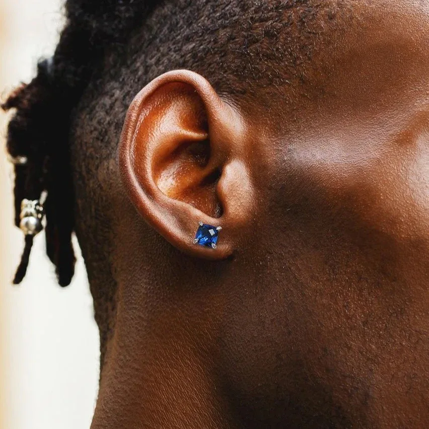 Classic 4 Claws Hippie Stud Earrings for Men Square Blue Zirconia Hiphop Ear Piercing Lobe Accessories Punk Rapper Party Jewelry