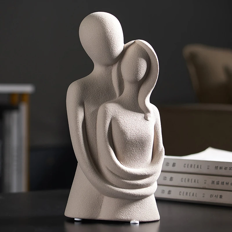 Luxury High-End Ceramic Couple Figurine Craft Decor for Living Room Bedroom Nightstand Wine Cabinet Wedding Gift