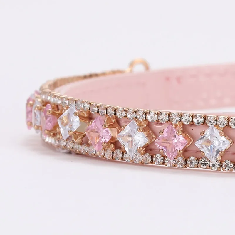 Collar de perlas con diamantes de imitación de cristal para perro y gato, correa ajustable de cuero PU para el cuello, accesorios para perros