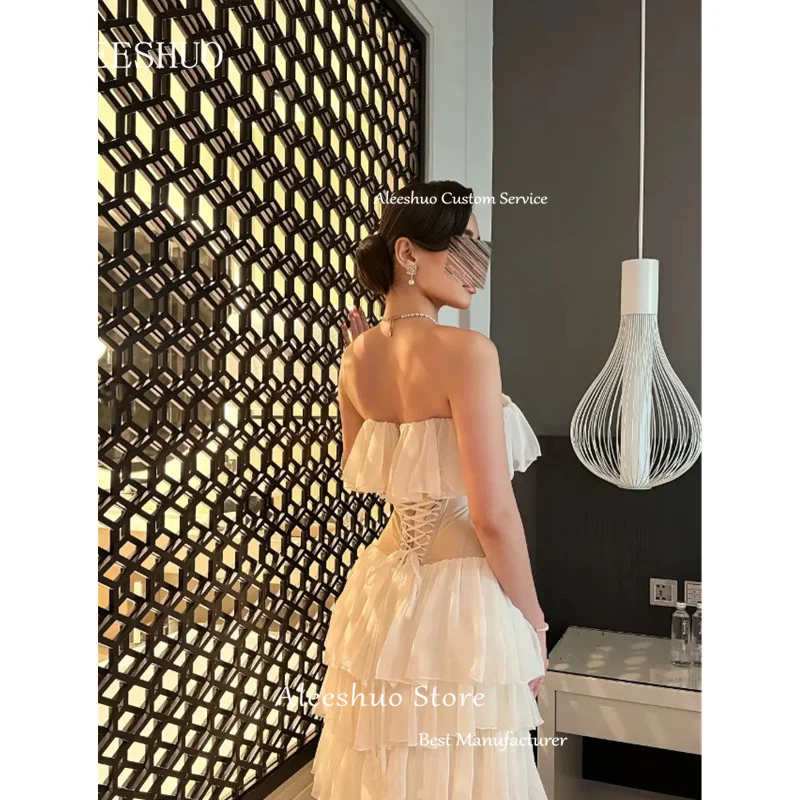 Prosta, długa suknia balowa typu sheath, seksowna, bez ramiączek, bez rękawów, warstwowa suknia wieczorowa, bez pleców, sznurowana, do ziemi, w stylu Arabii Saudyjskiej.