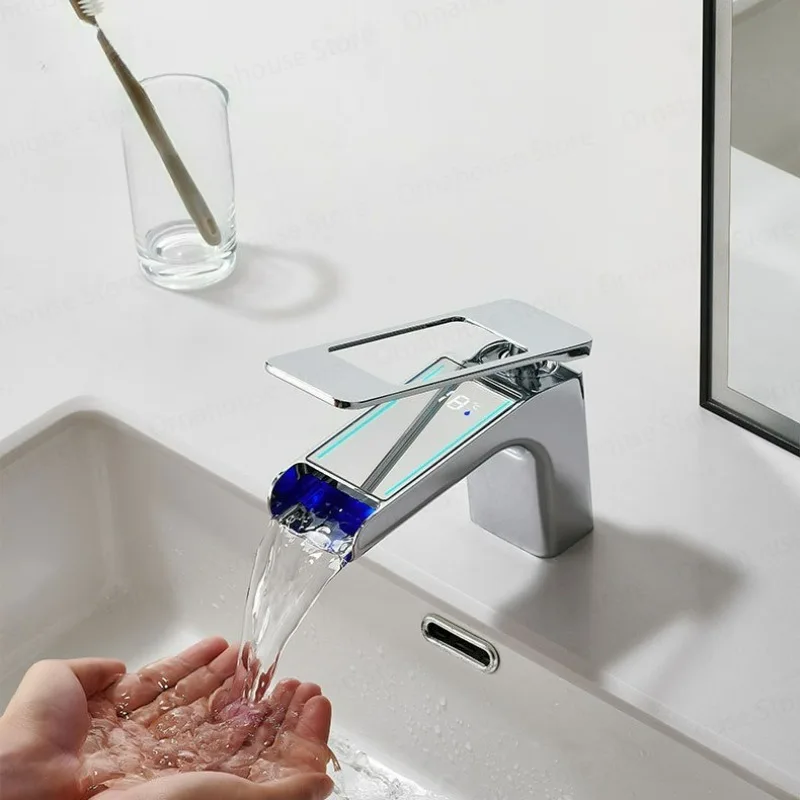 

Медный смеситель для ванной с цифровым дисплеем, латунный кран для раковины, матовое золото, для холодной и горячей воды, настольный монтаж